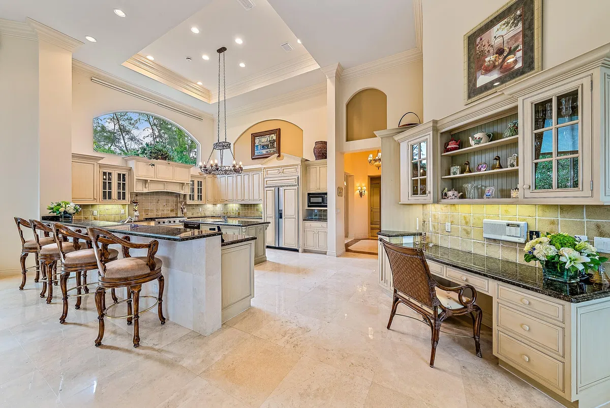 Jupiter Hills Residence photo 13
