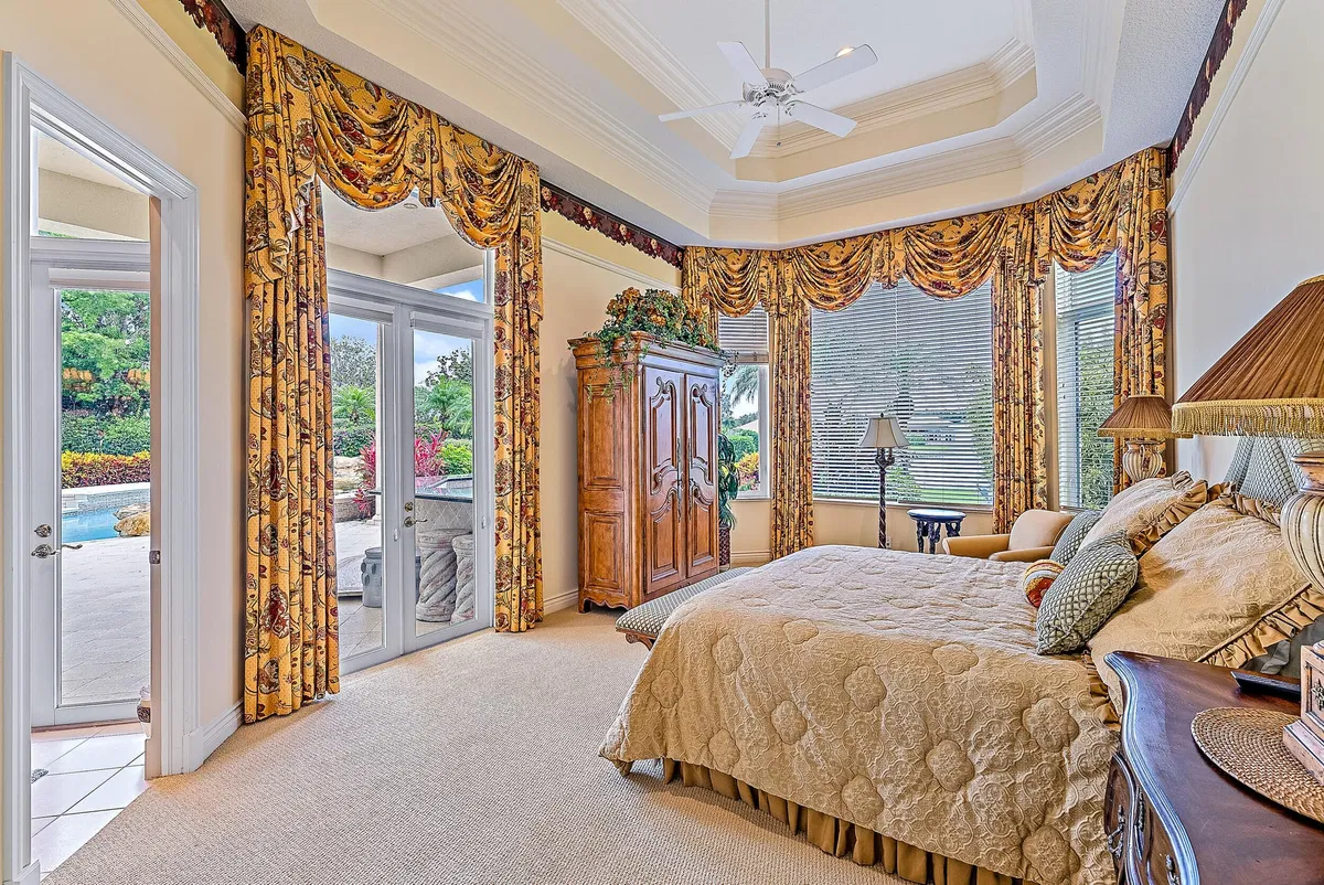 Jupiter Hills Residence photo 37