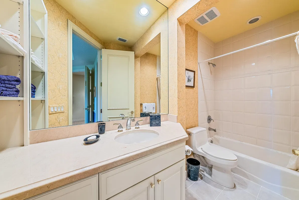 Jupiter Hills Residence photo 43