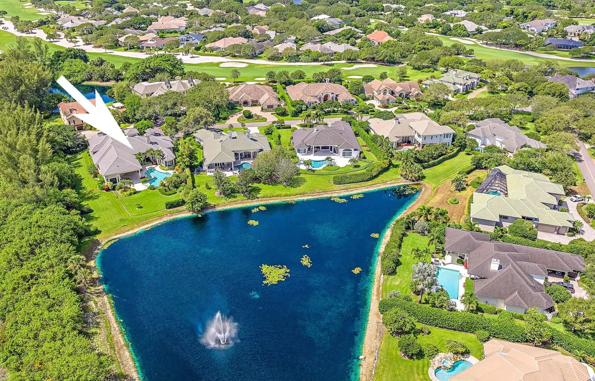 Jupiter Hills Residence photo 52