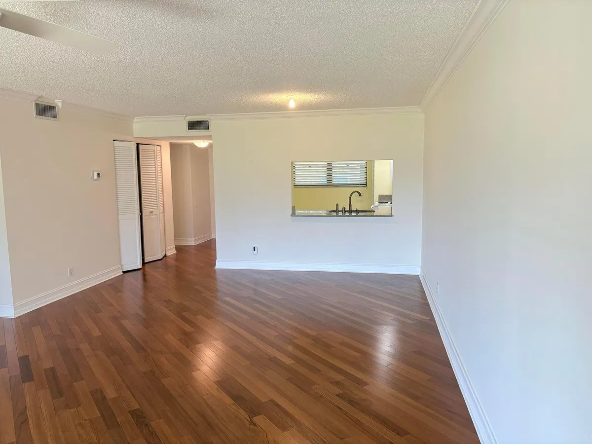 Eastpointe Country Club Unit 104 photo 4