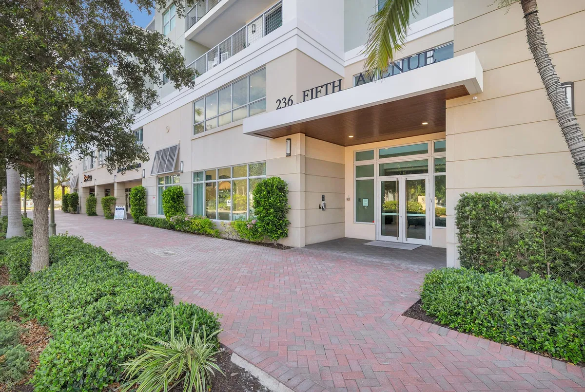 236 Fifth Avenue Unit 301