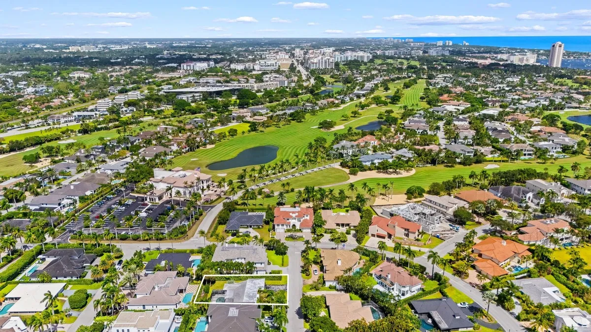 Royal Palm Yacht and Country Club Residence