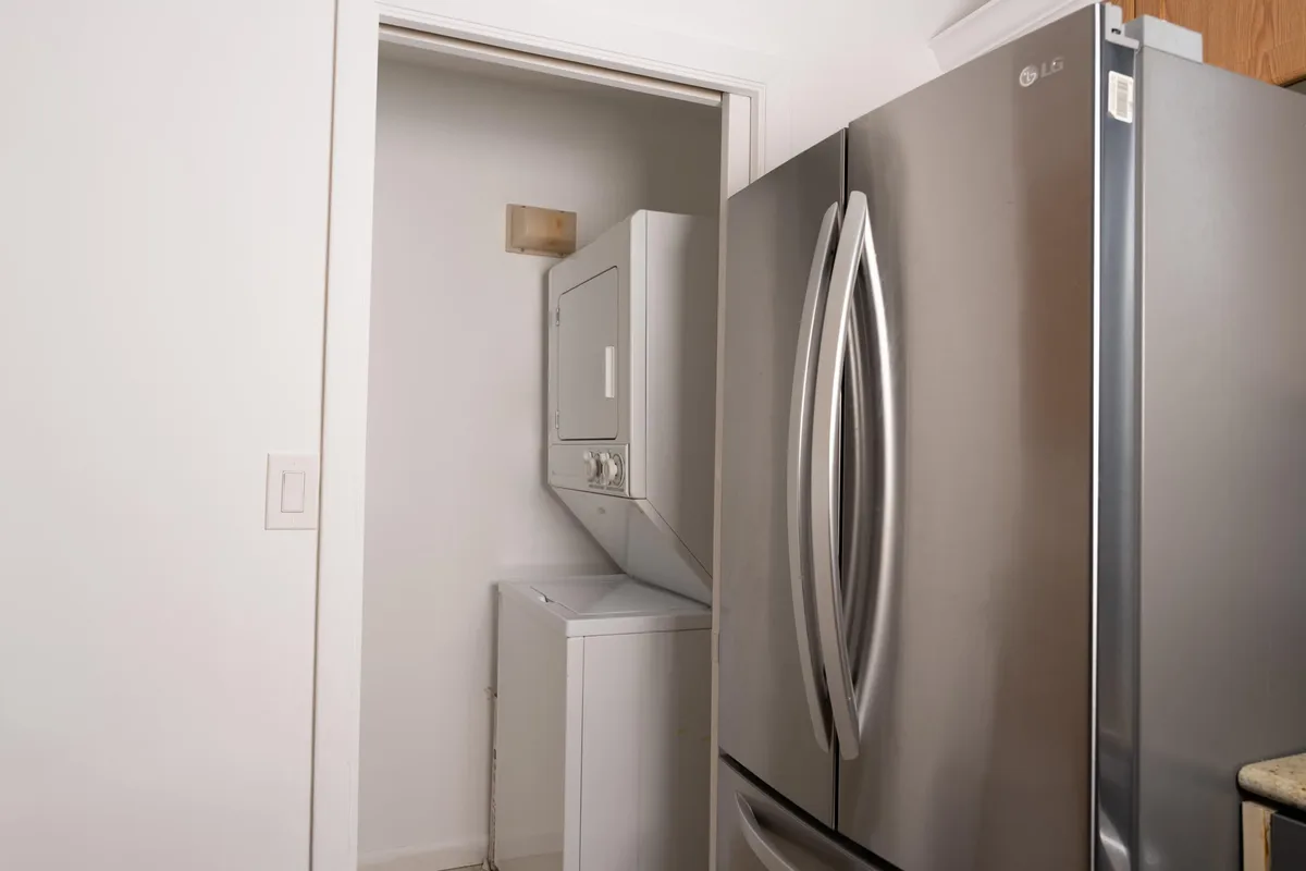 Unit 101 photo 22