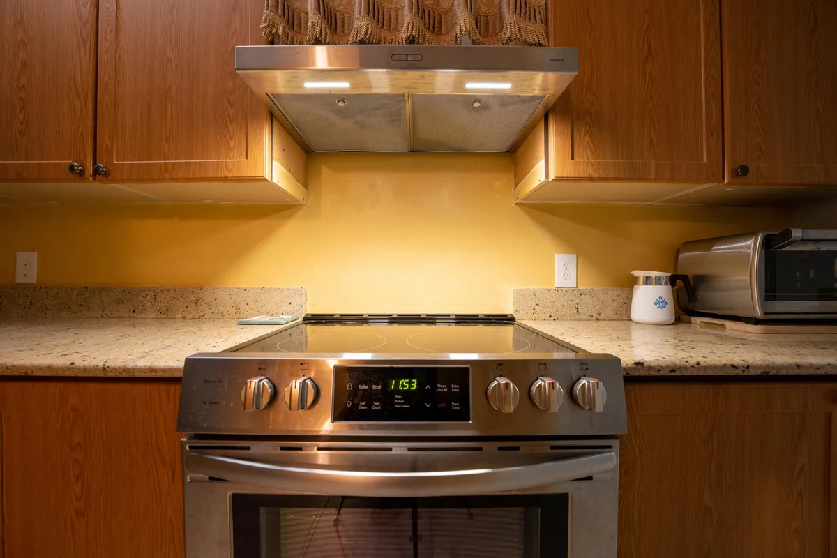 Unit 101 photo 43
