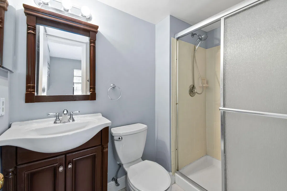  Unit 112 photo 10