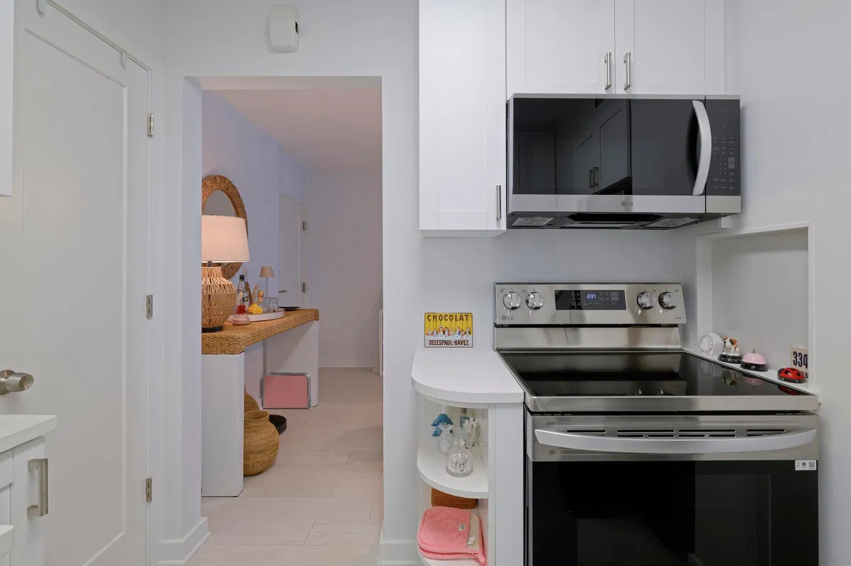 Unit 511 photo 13