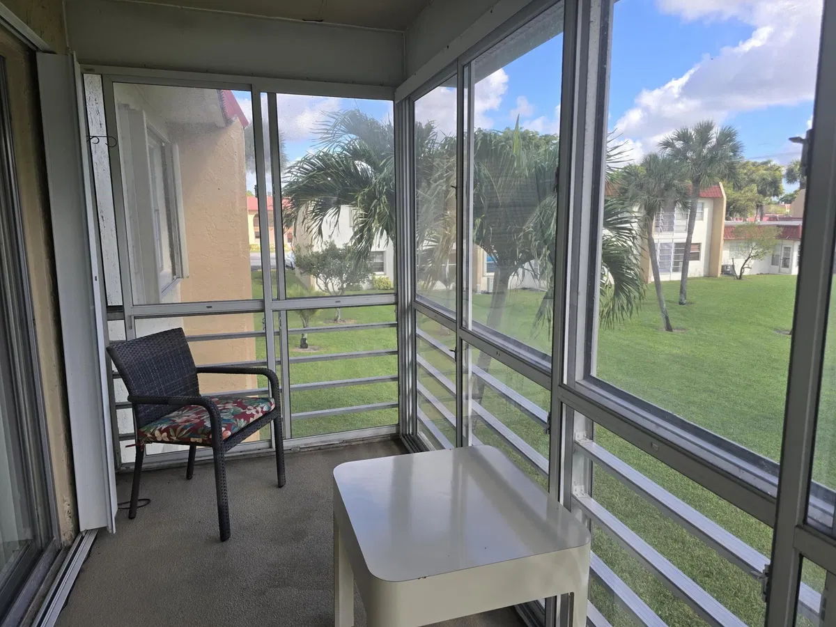  Residence photo 22