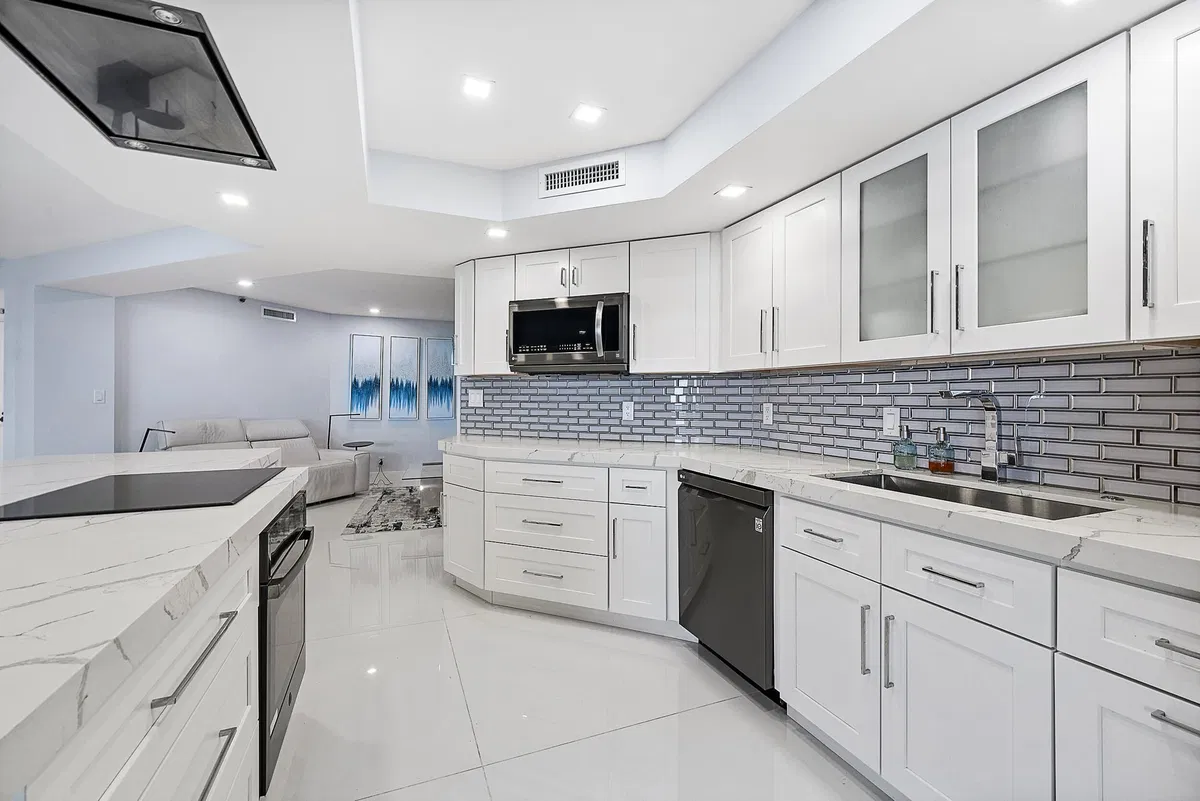 Corniche Singer Island Unit 203 photo 7