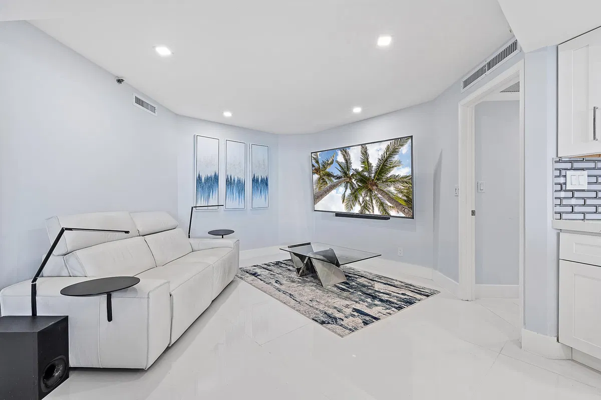 Corniche Singer Island Unit 203 photo 13