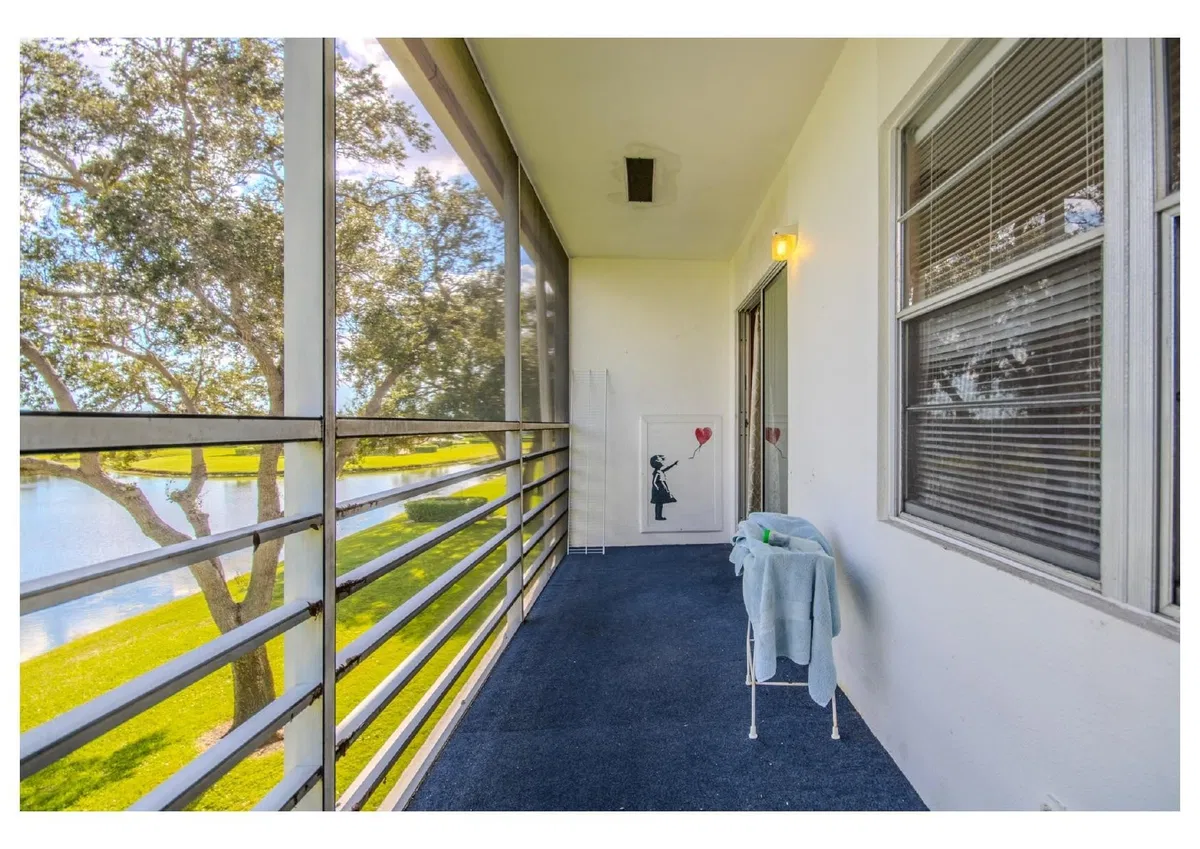 Unit 251 photo 25