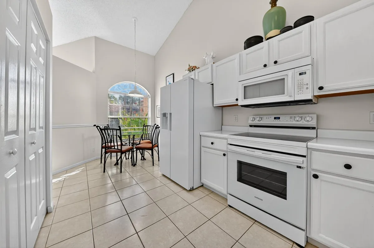 Residence photo 4