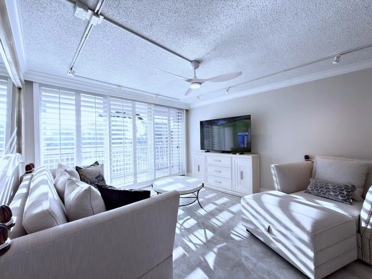 Barclay Condo Unit 316 photo 10