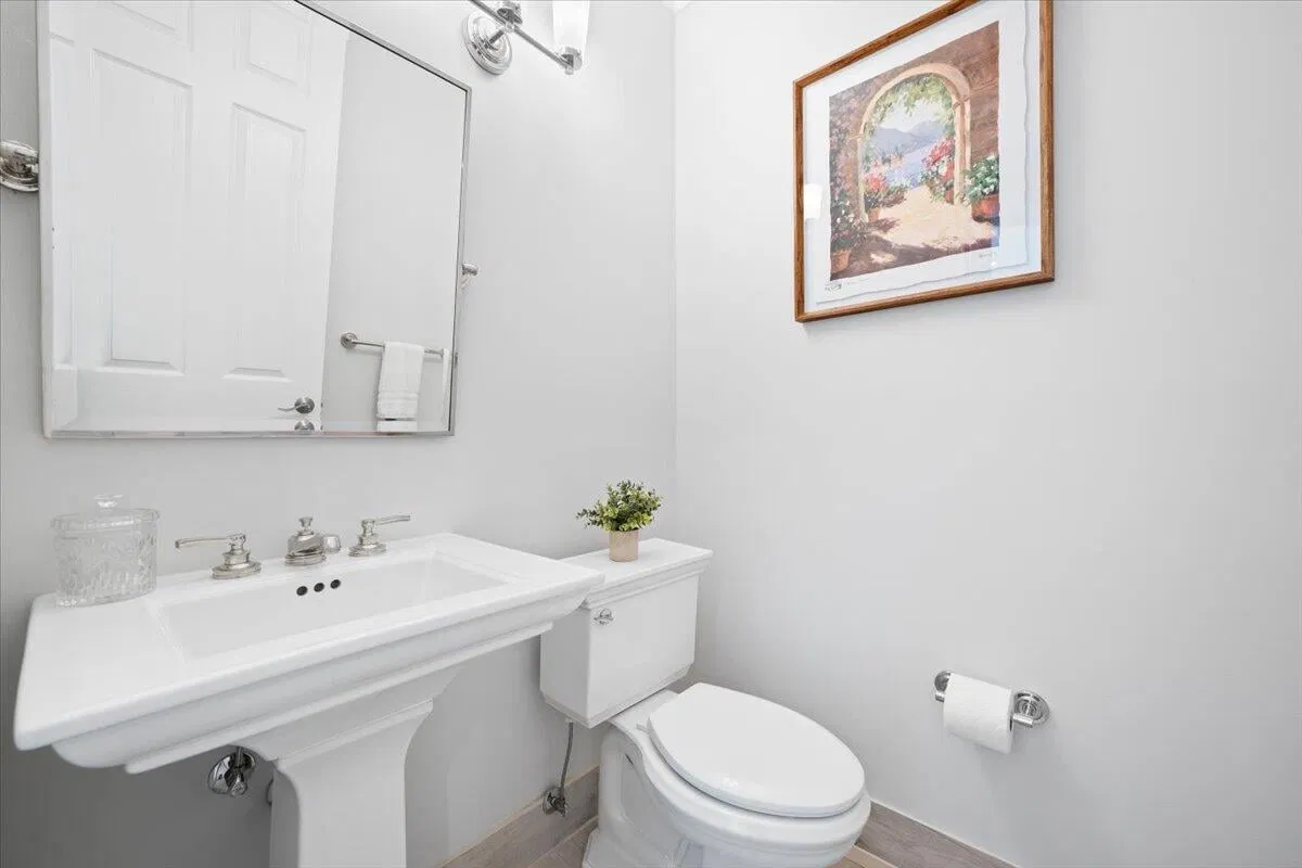 Residence photo 19