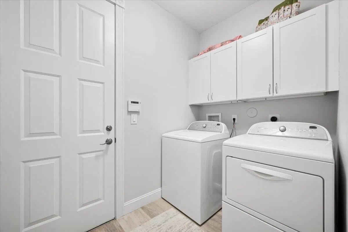 Residence photo 28