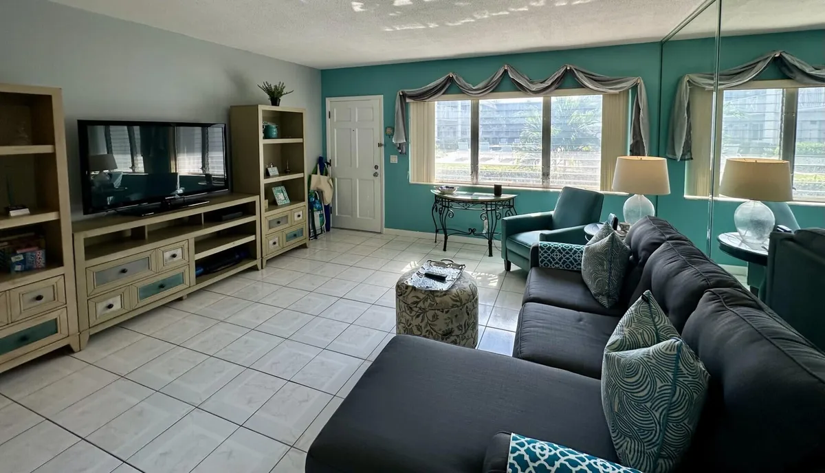 Palm Trail Delray Beach Unit 102 photo 4