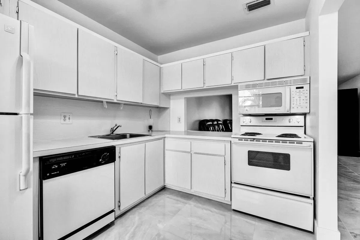 Residence photo 7