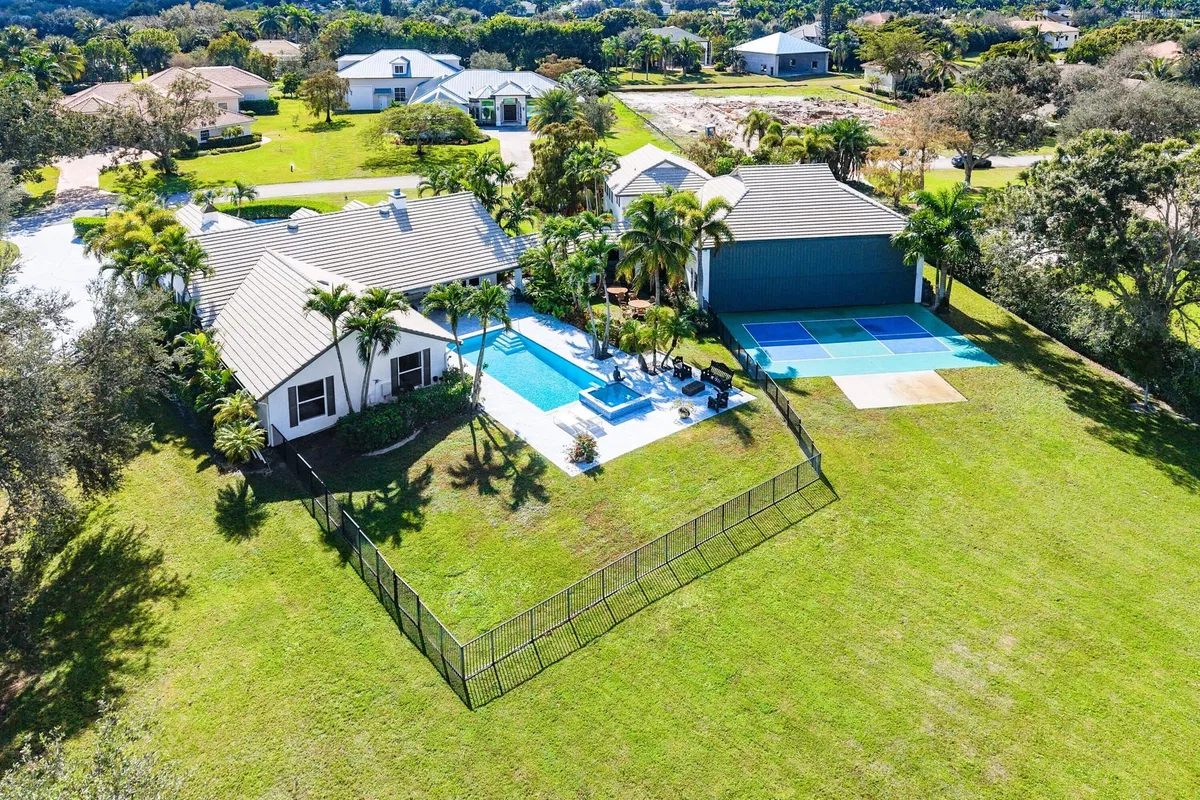 Wellington Aero Club Residence photo 7