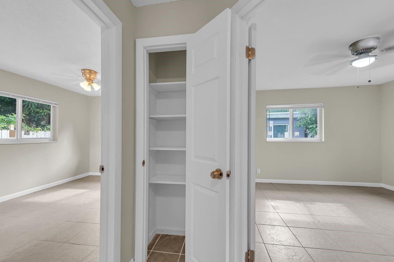 Residence photo 22
