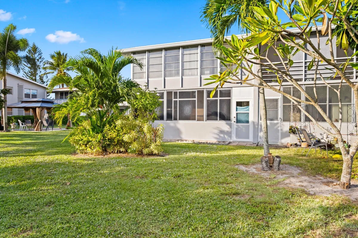 Residence photo 22