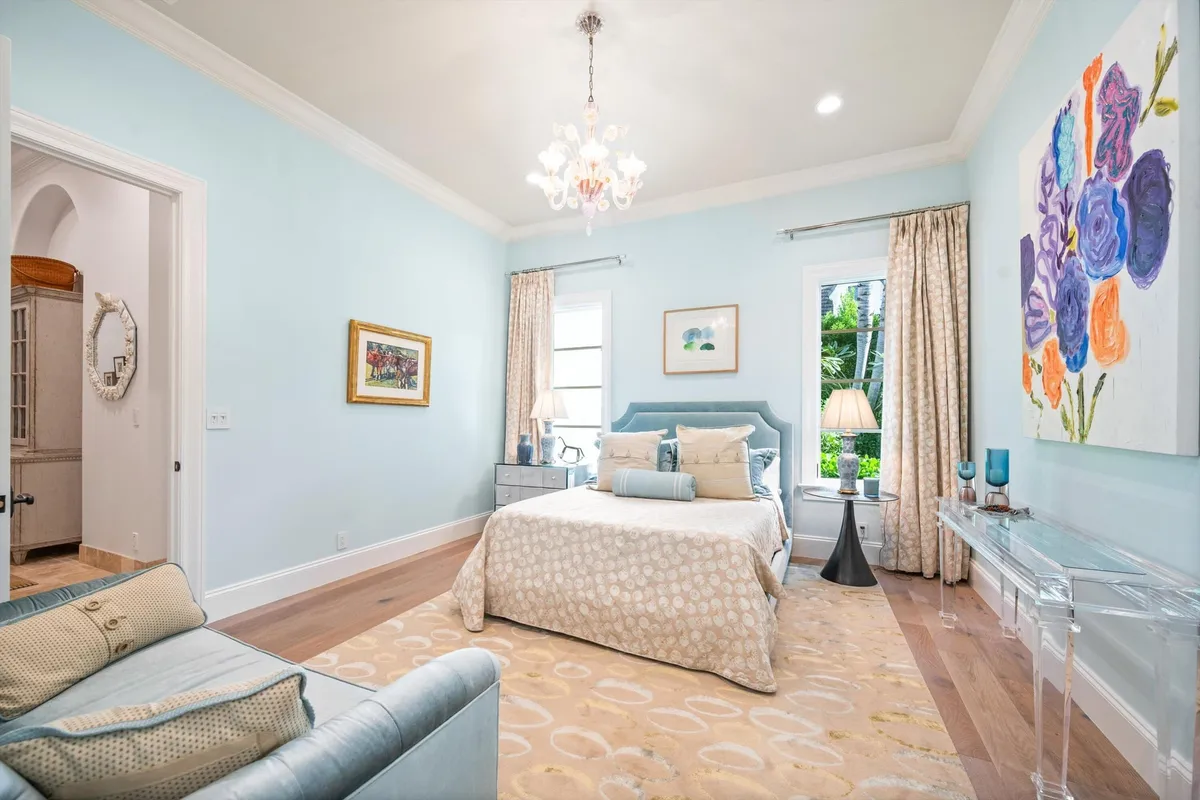 Residence photo 37