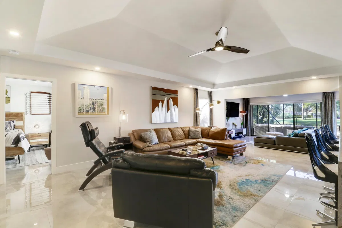 Eastpointe Country Club Residence photo 16