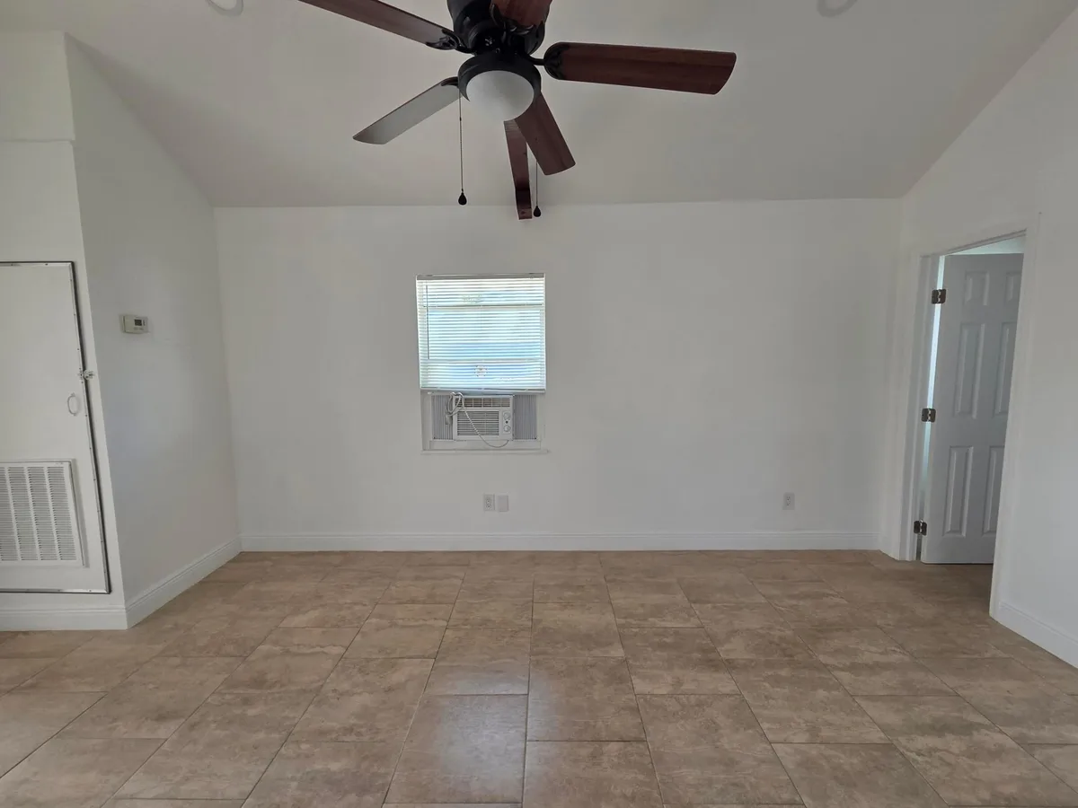  Residence photo 22