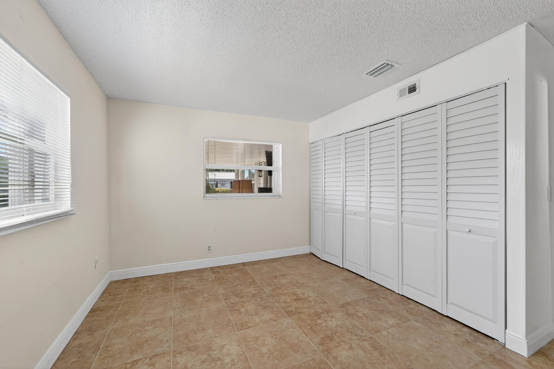 Residence photo 31