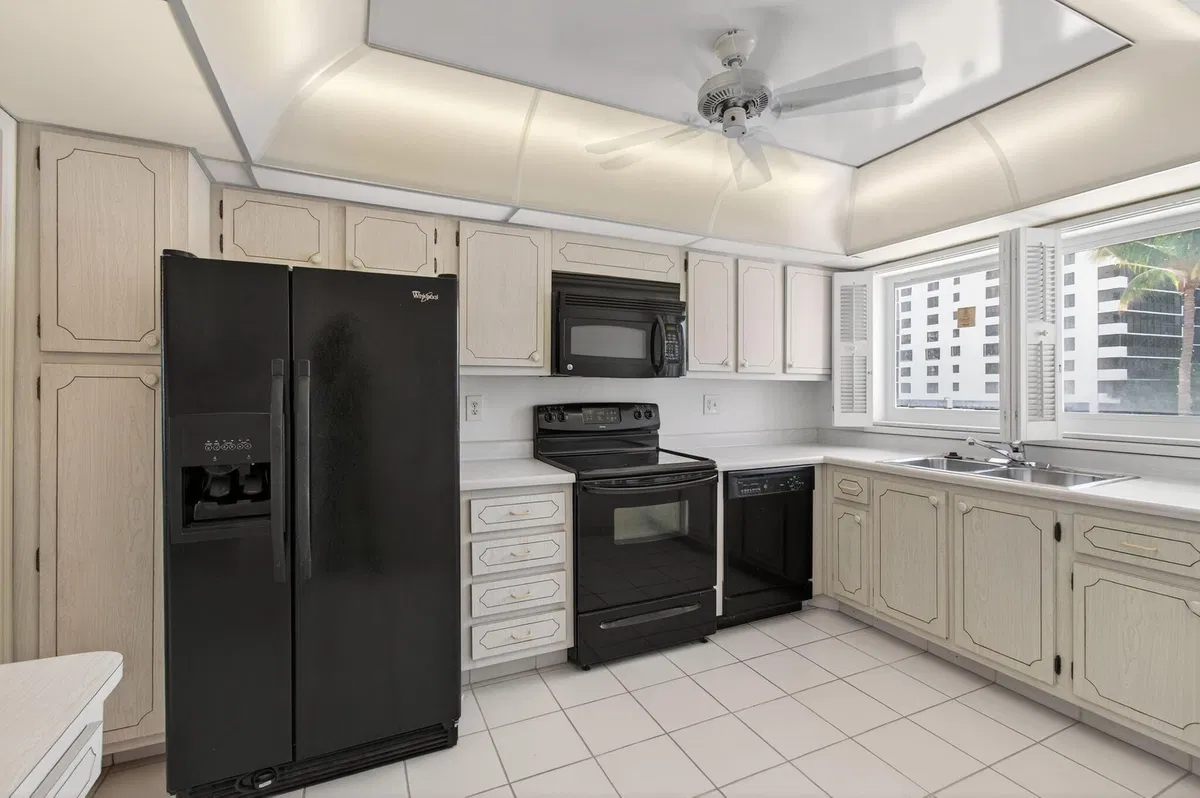 Unit 320-c photo 19