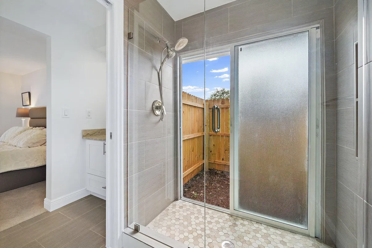 Residence photo 19