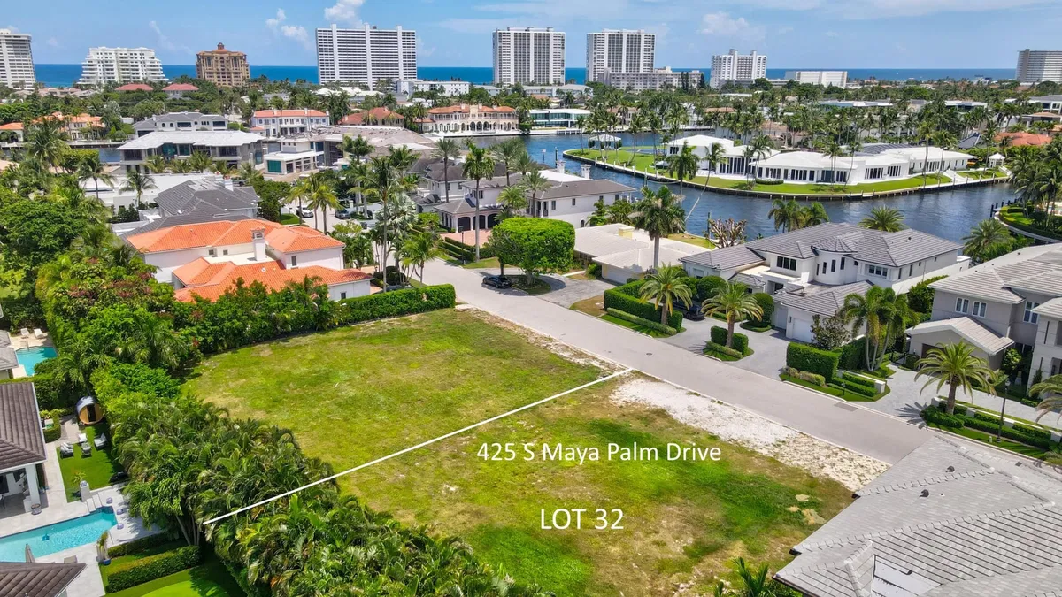 Royal Palm Yacht and Country Club Residence
