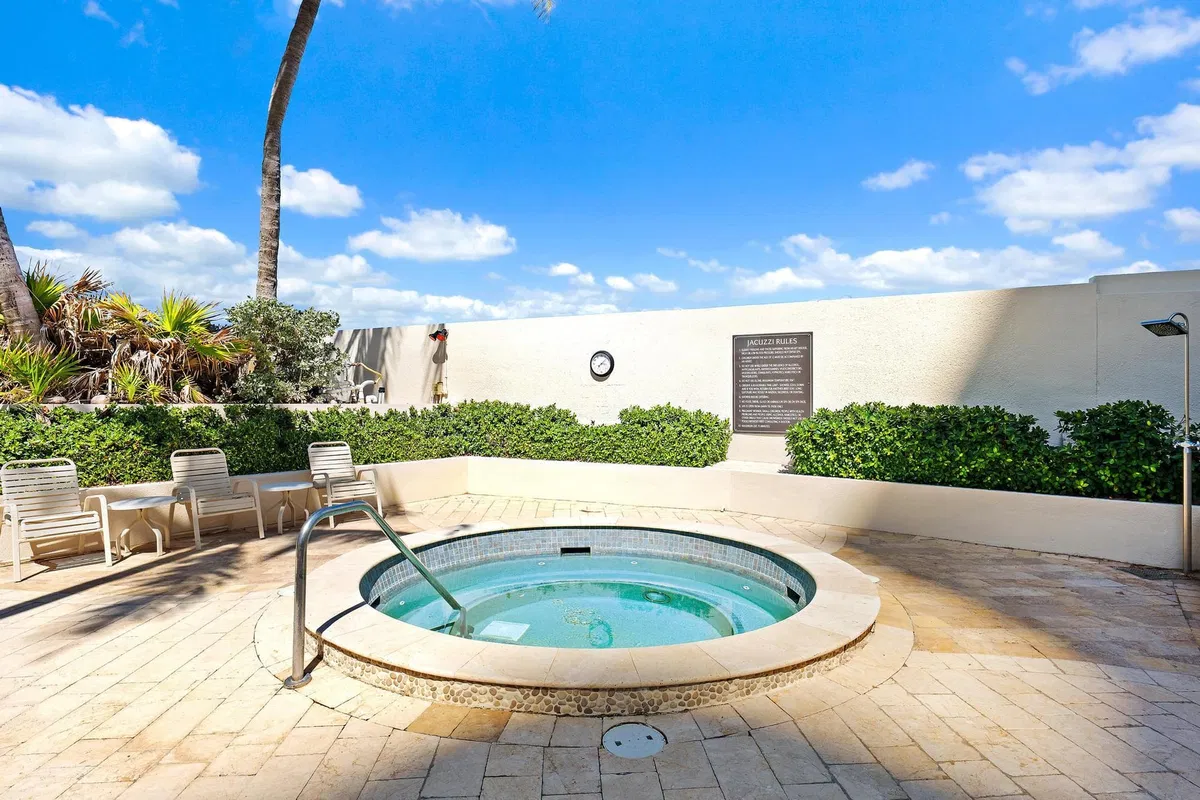 Eastpointe Singer Island Unit 10j photo 25