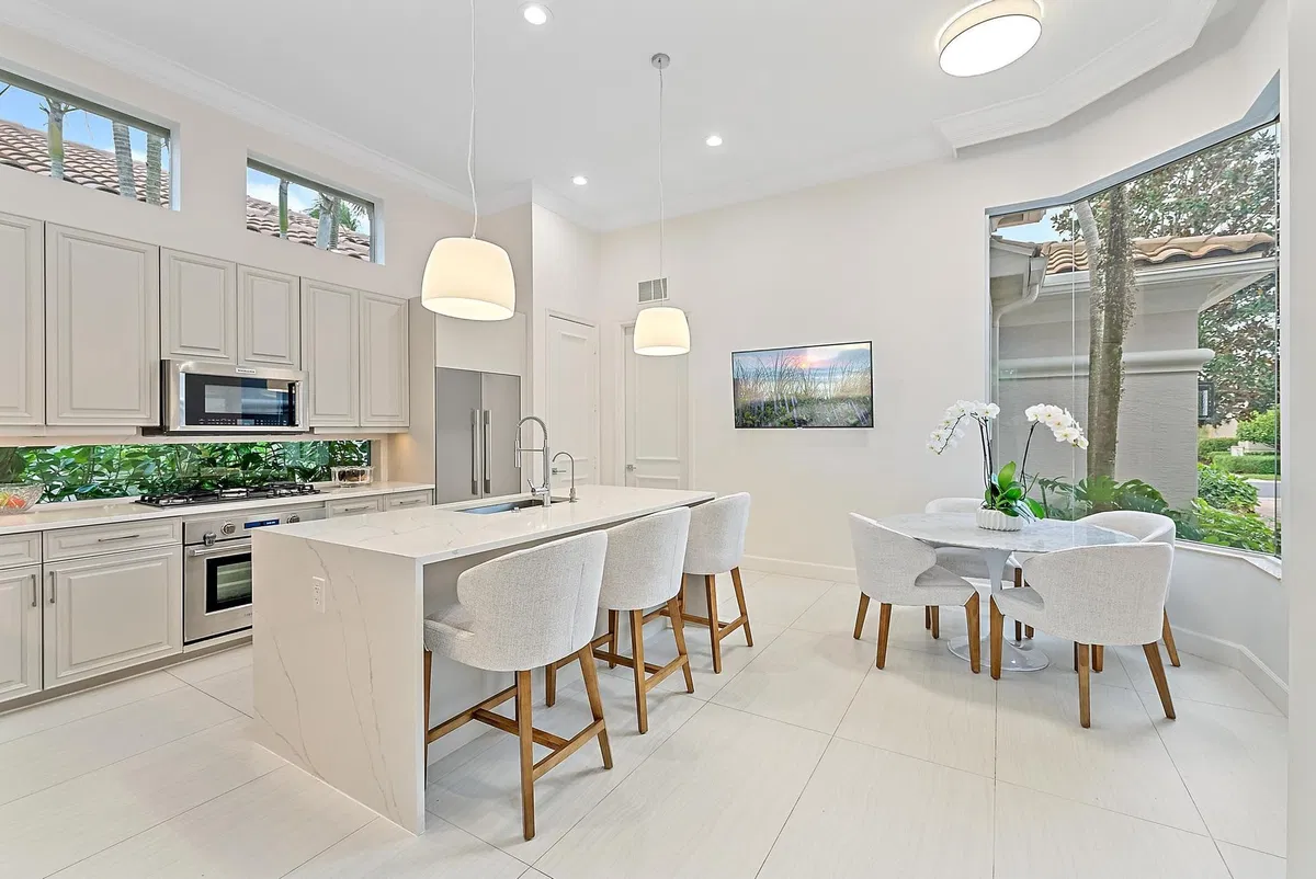  Residence photo 10