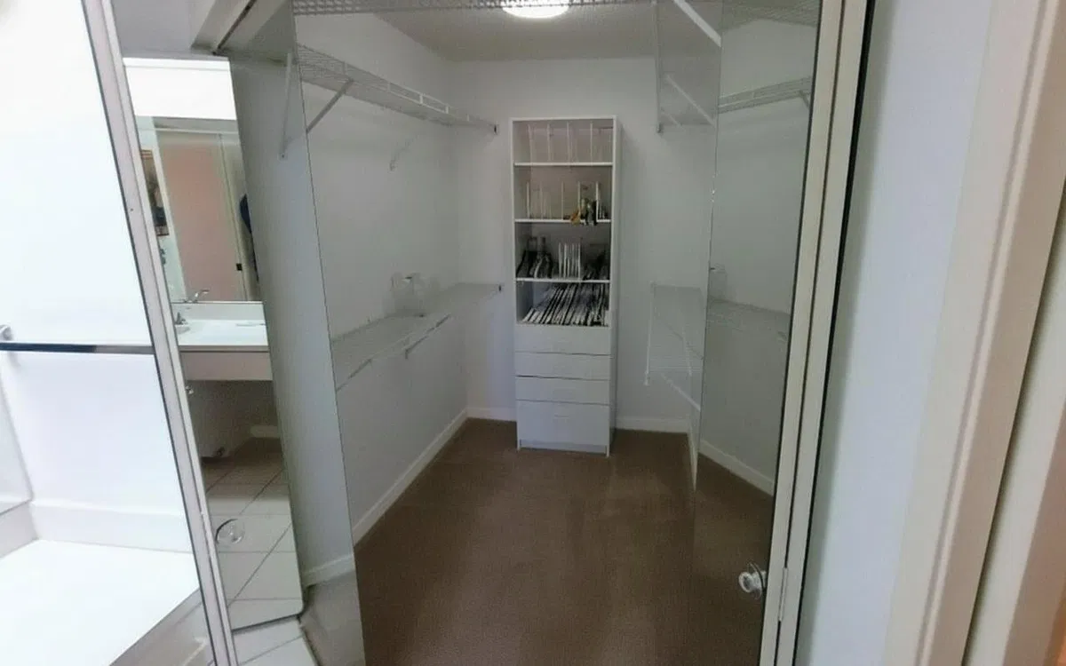 Unit 413 photo 7
