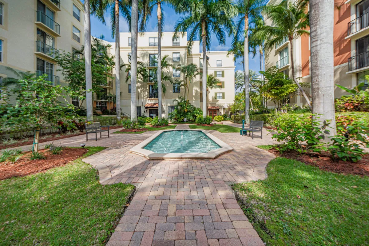 Courtyards in Cityplace Unit 102 photo 25