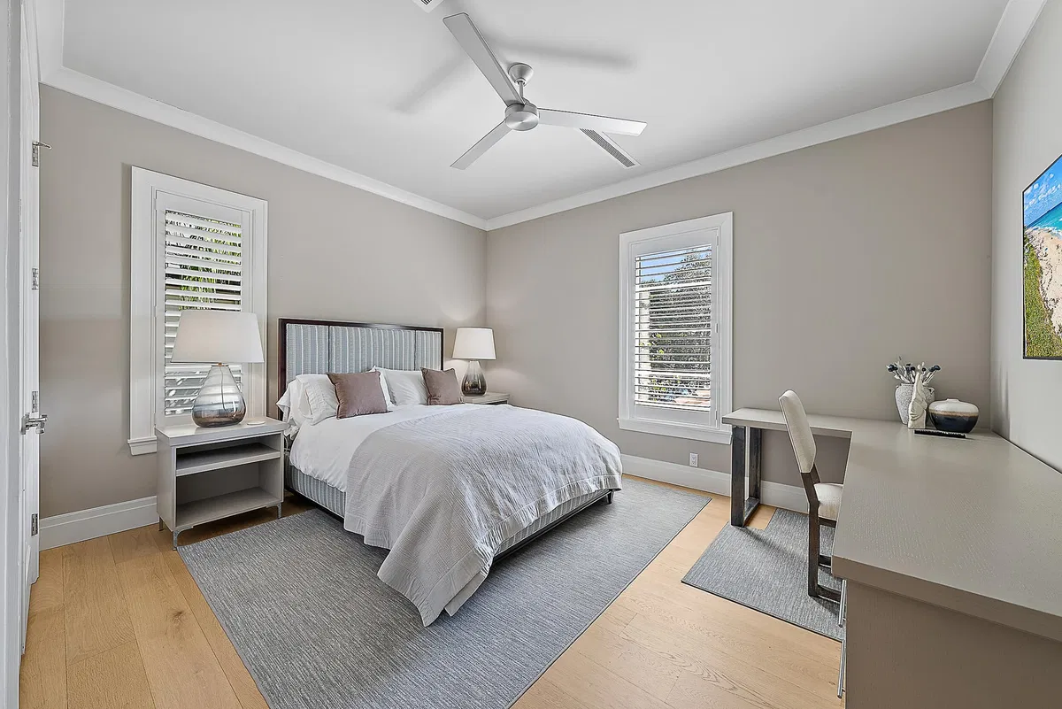Residence photo 22