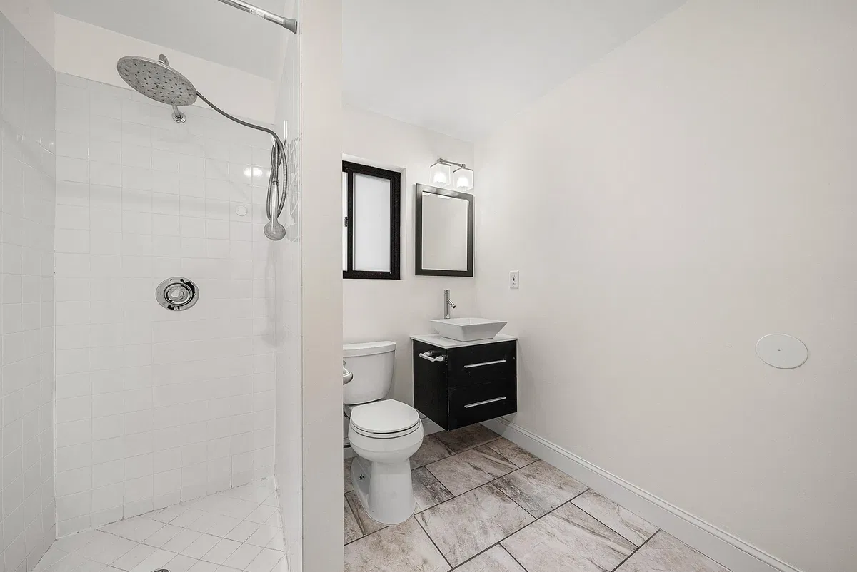 Residence photo 22