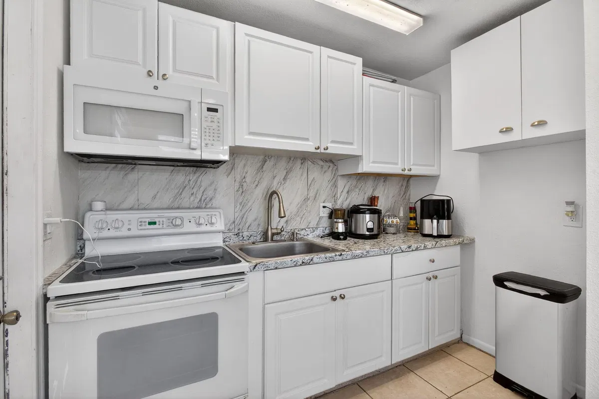 West Palm Beach Residence photo 7