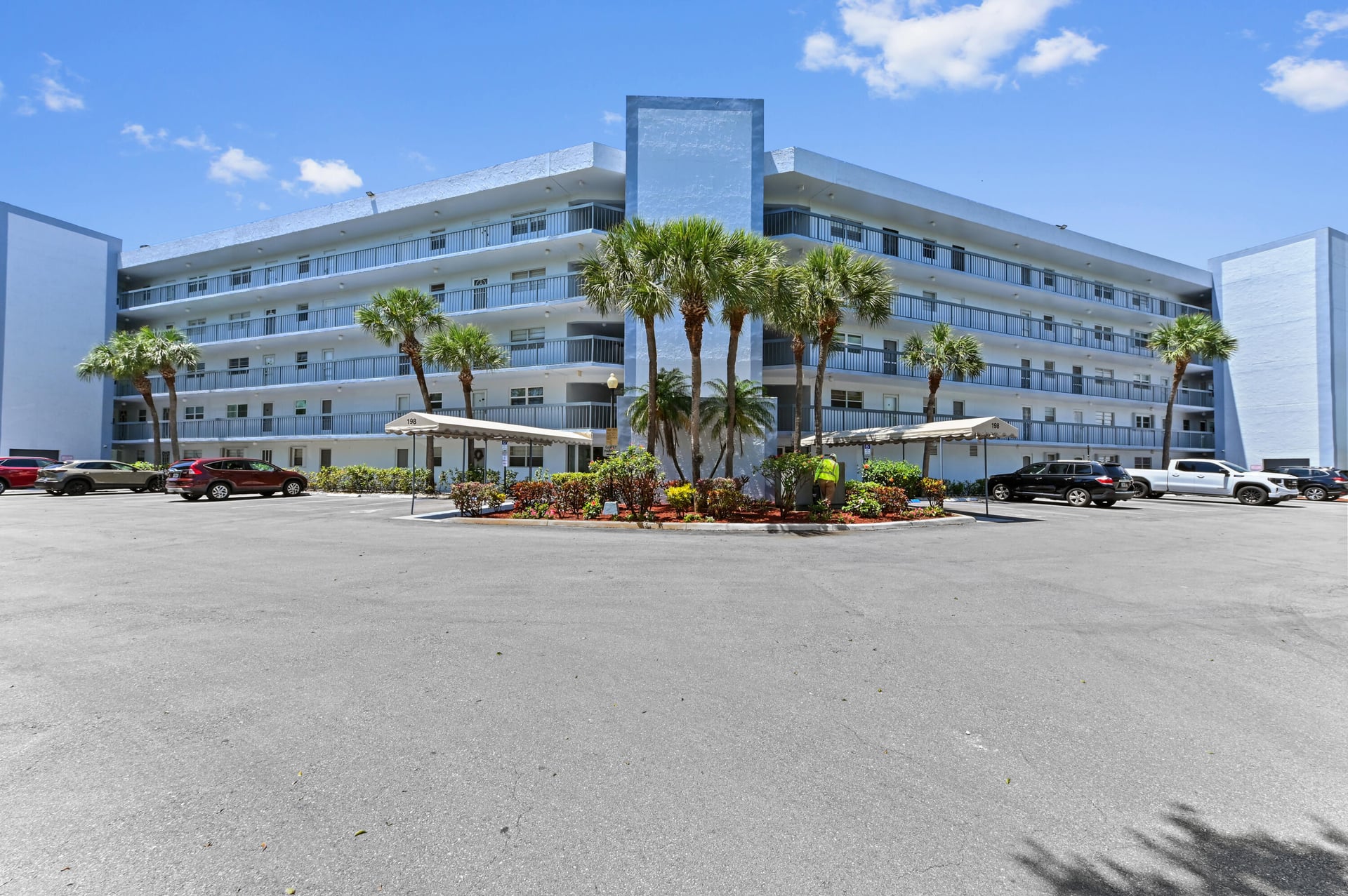 Unit 207