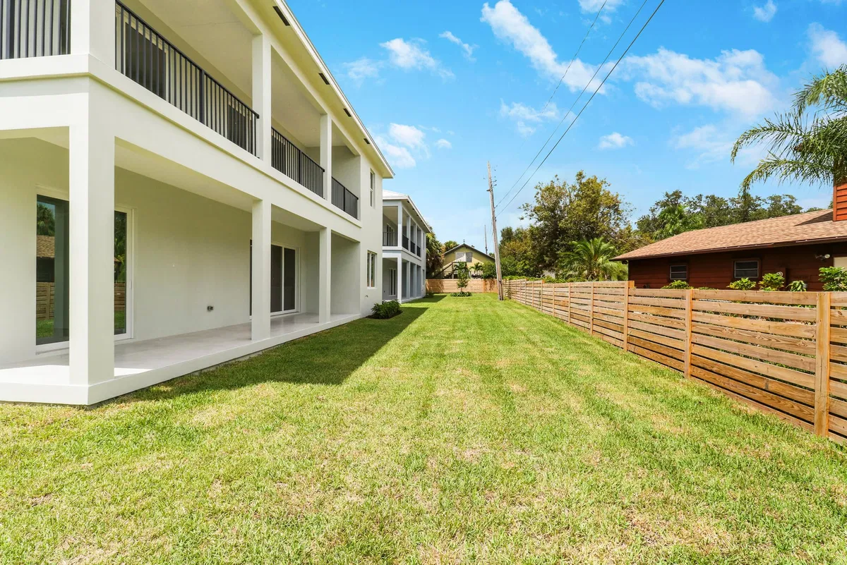 Residence photo 67