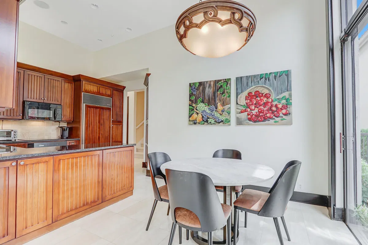 Frenchman's Creek Residence photo 25