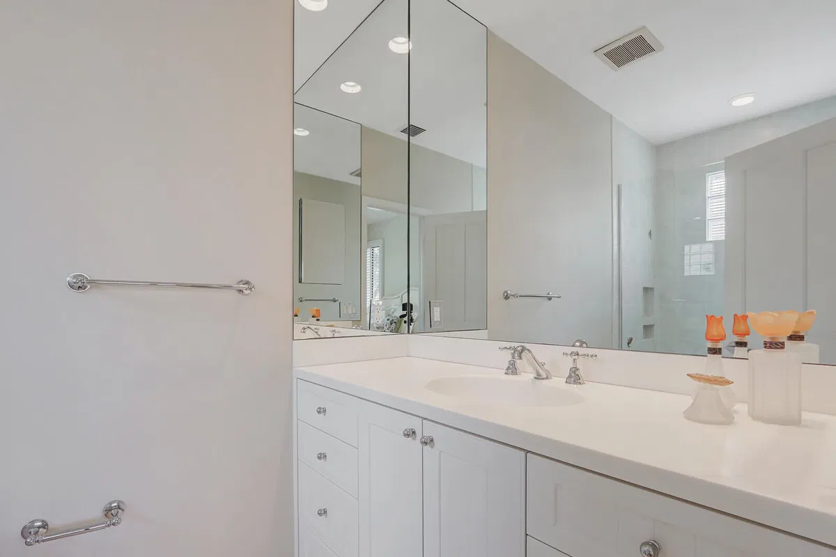 Frenchman's Creek Residence photo 43