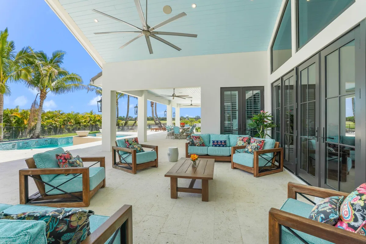 Palm Beach Point Residence photo 37