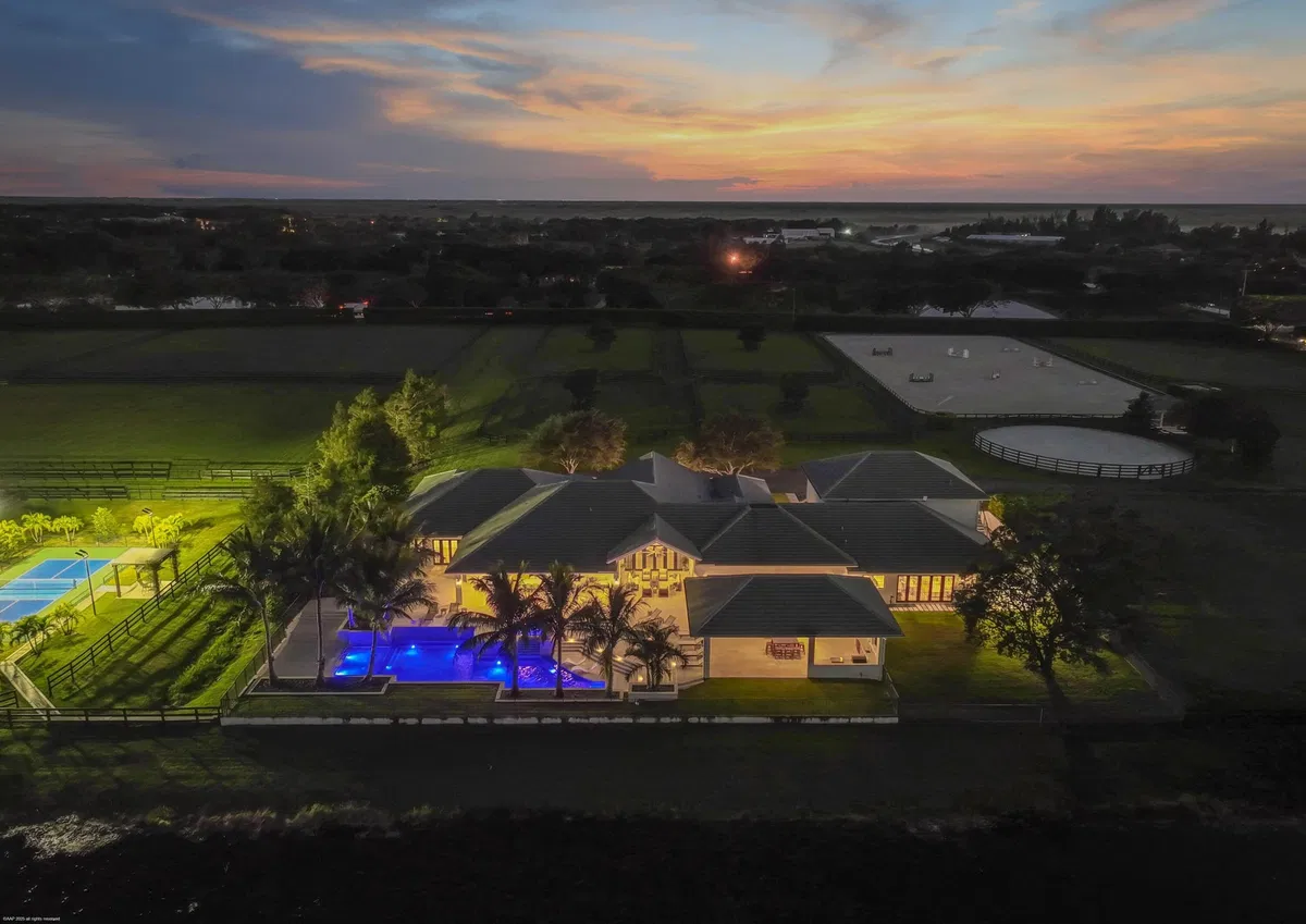 Palm Beach Point Residence photo 43