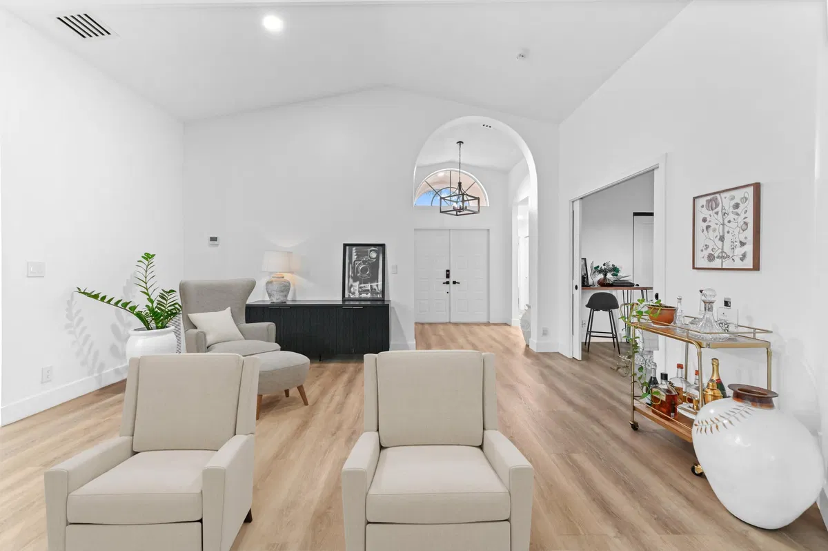 Residence photo 13