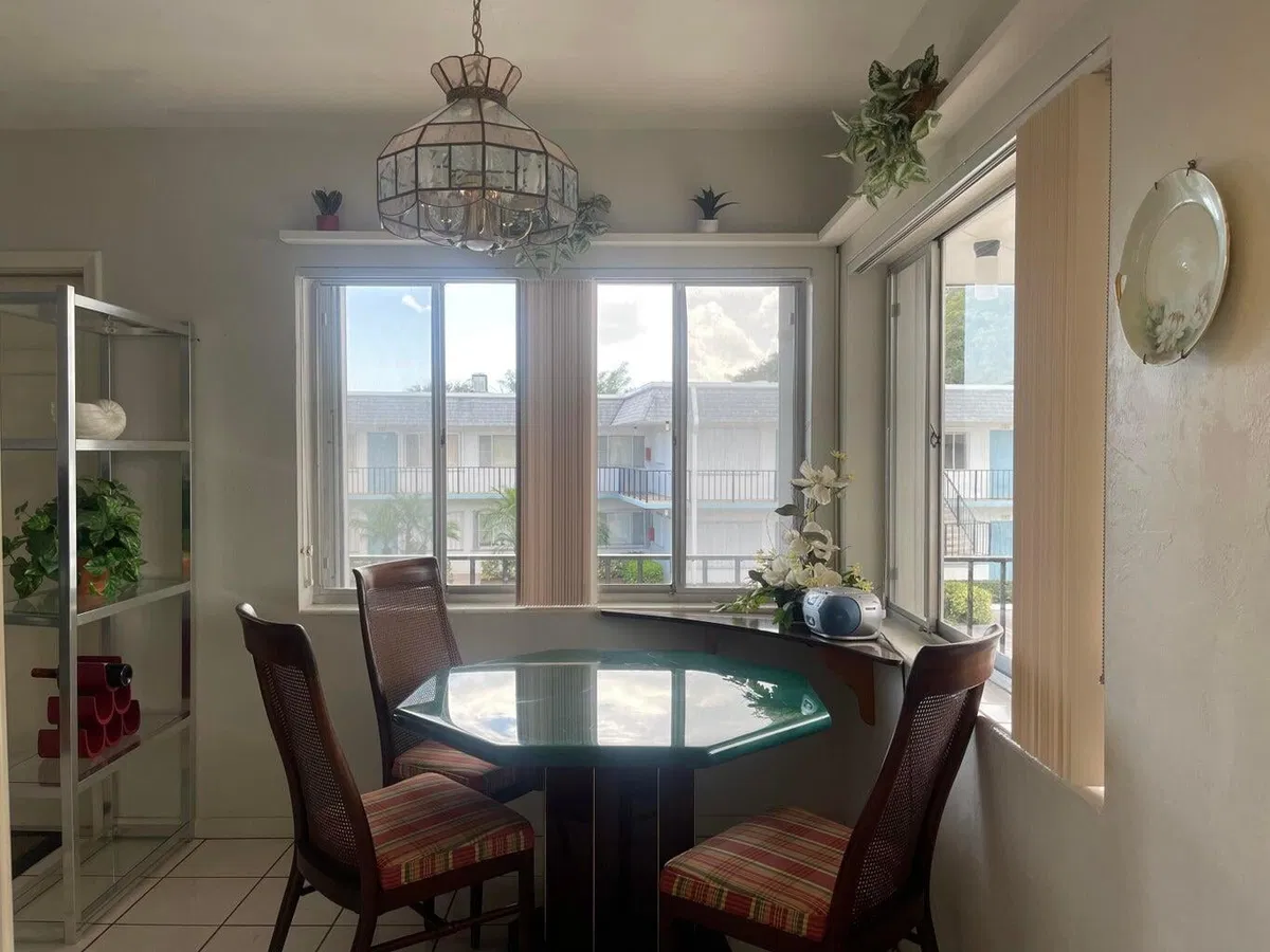 Unit 205 photo 10