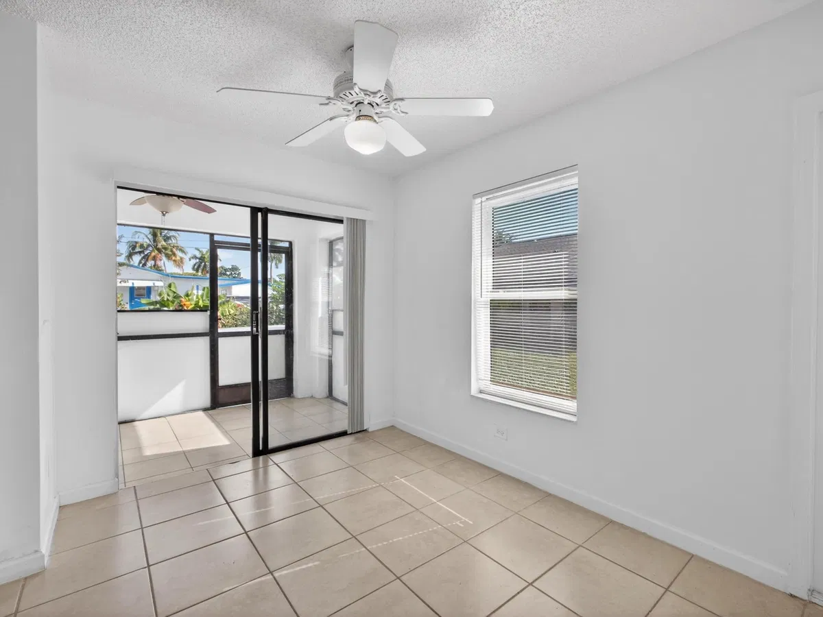 Residence photo 10