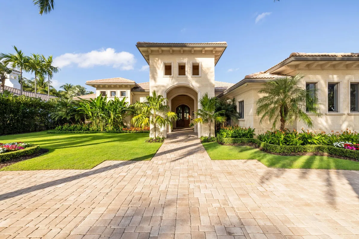 Old Palm Golf Club Residence
