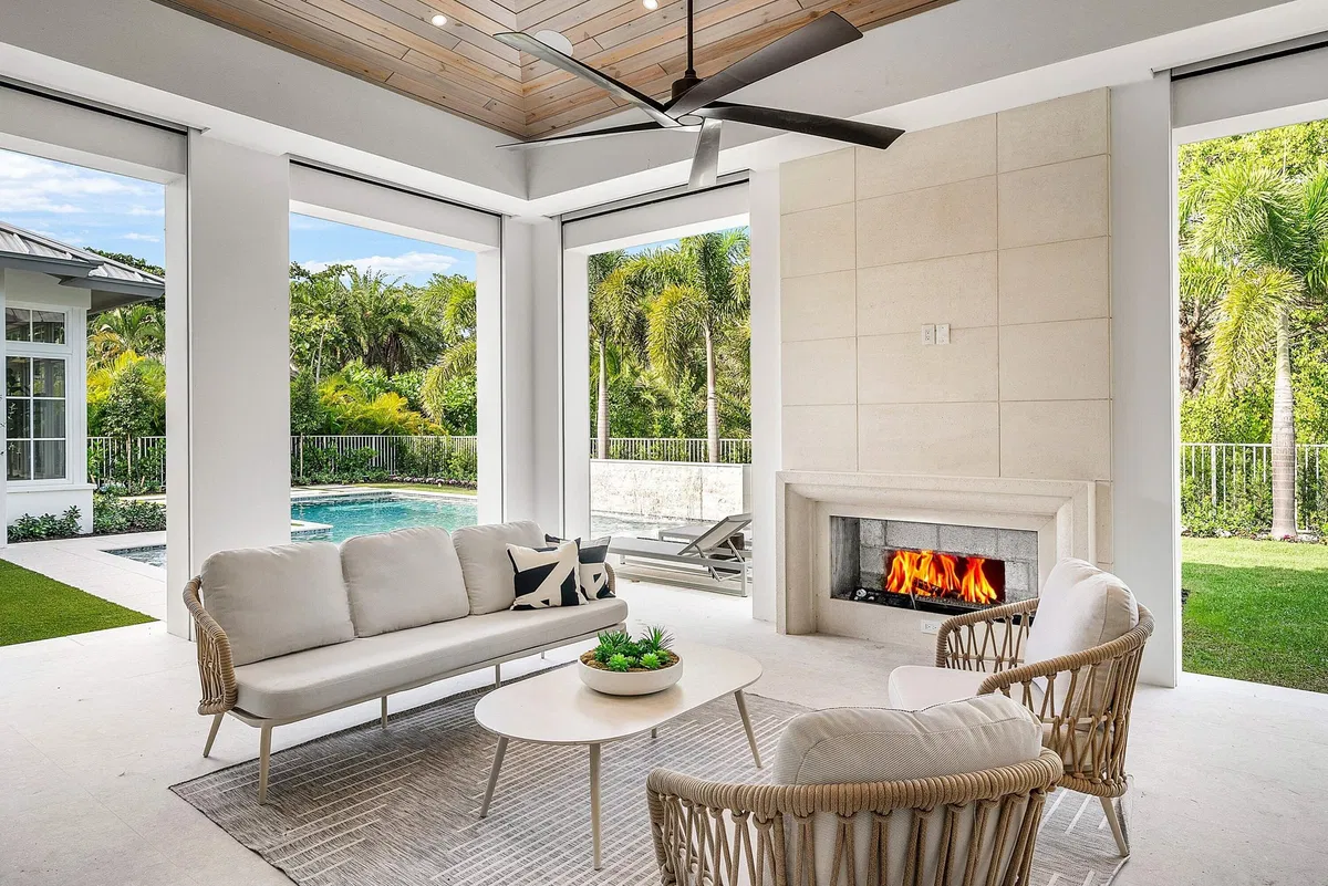 Palm Trail Delray Beach Residence photo 16