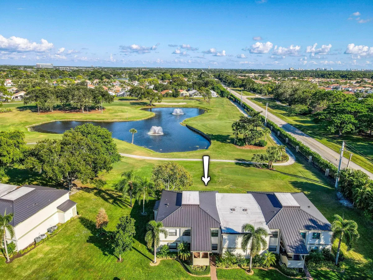 Eastpointe Country Club Unit 202